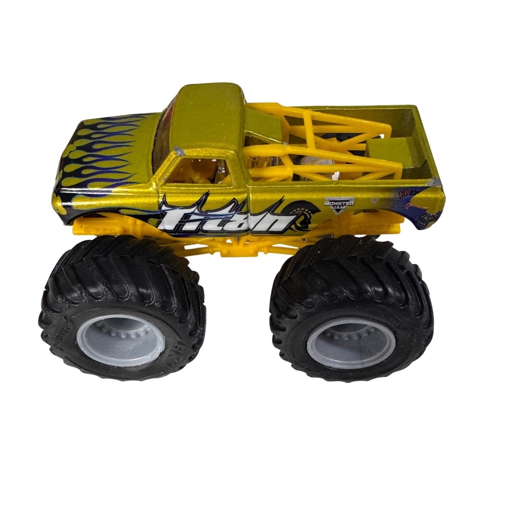 Hot Wheels Monster Jam Titan Gold Flame Monster Truck 1:64‎ Diecast Toy Car 2014